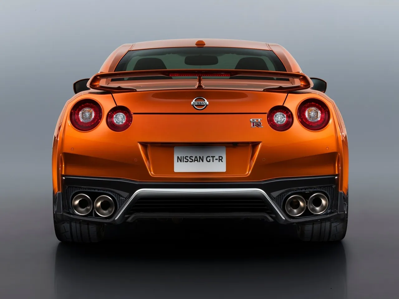 Nissan GT-R (2017) – zezadu