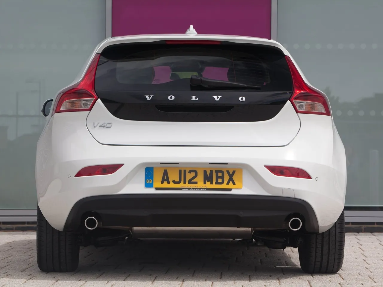 Volvo V40 (2013) – zezadu