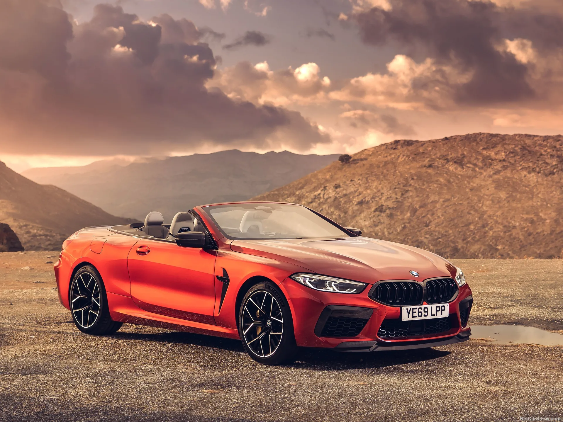 BMW M8 Competition Convertible [UK] (2020)