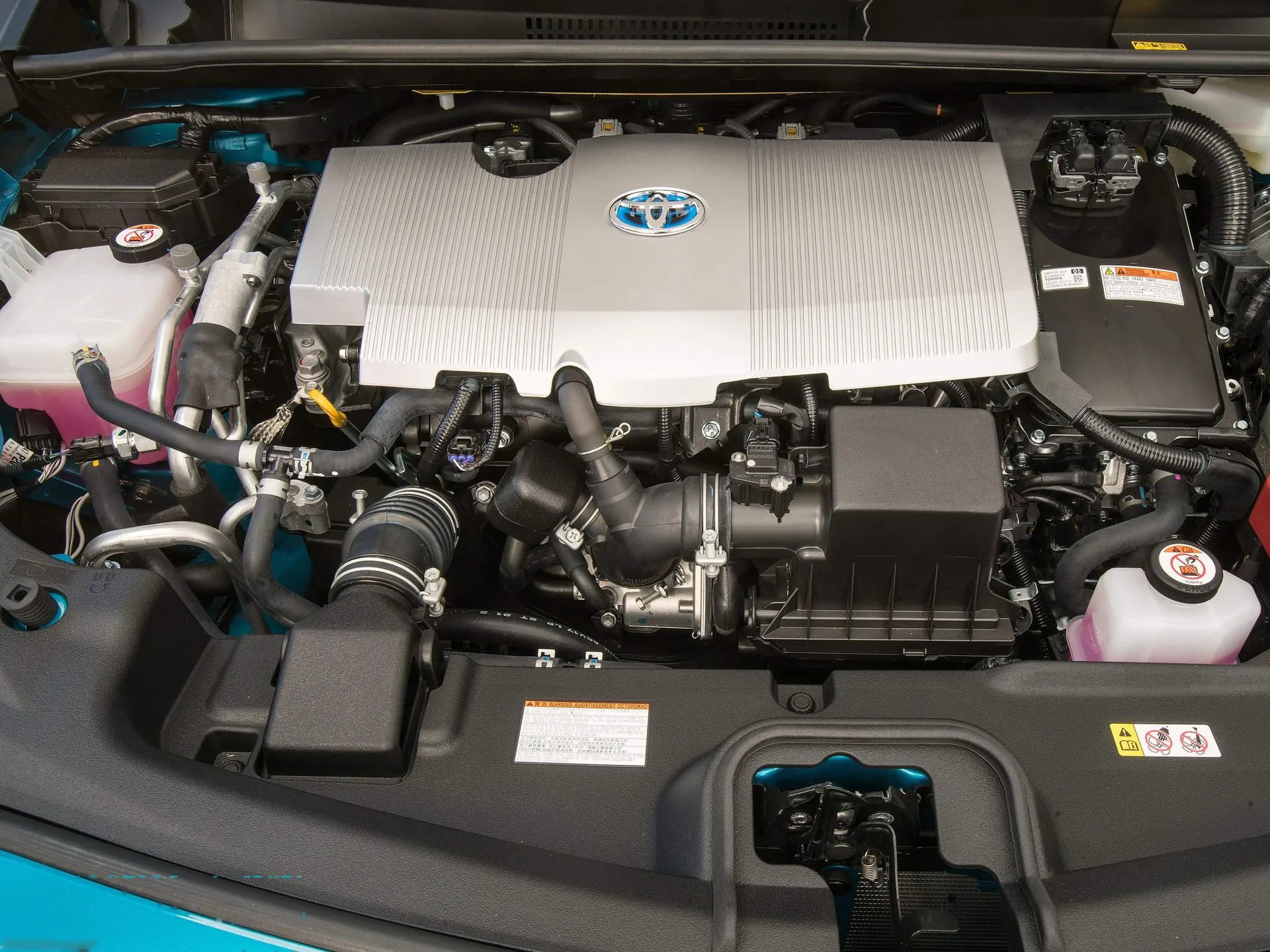Toyota Prius Prime (2017) - Engine Bay