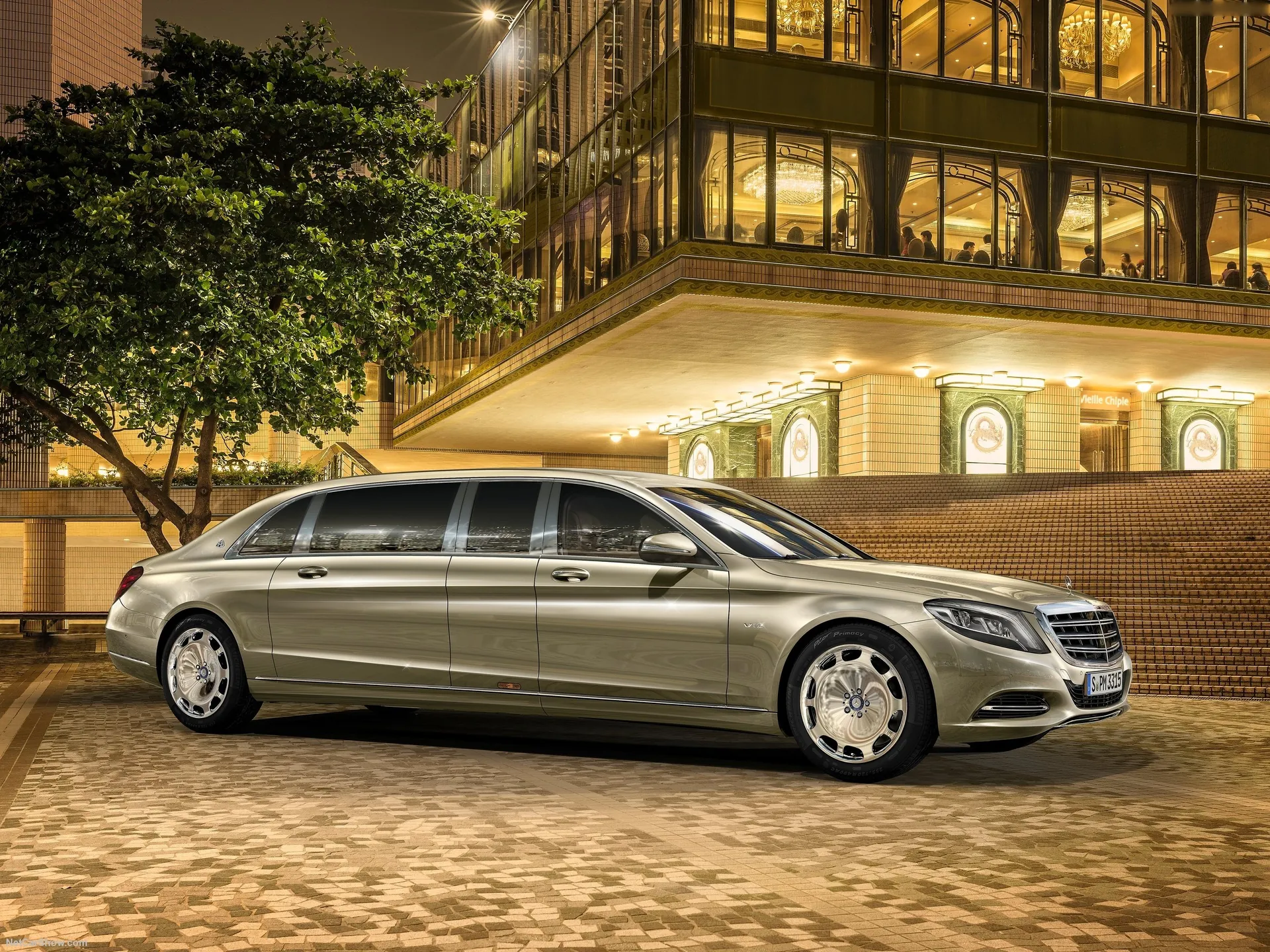 Mercedes-Benz S600 Pullman Maybach (2016)