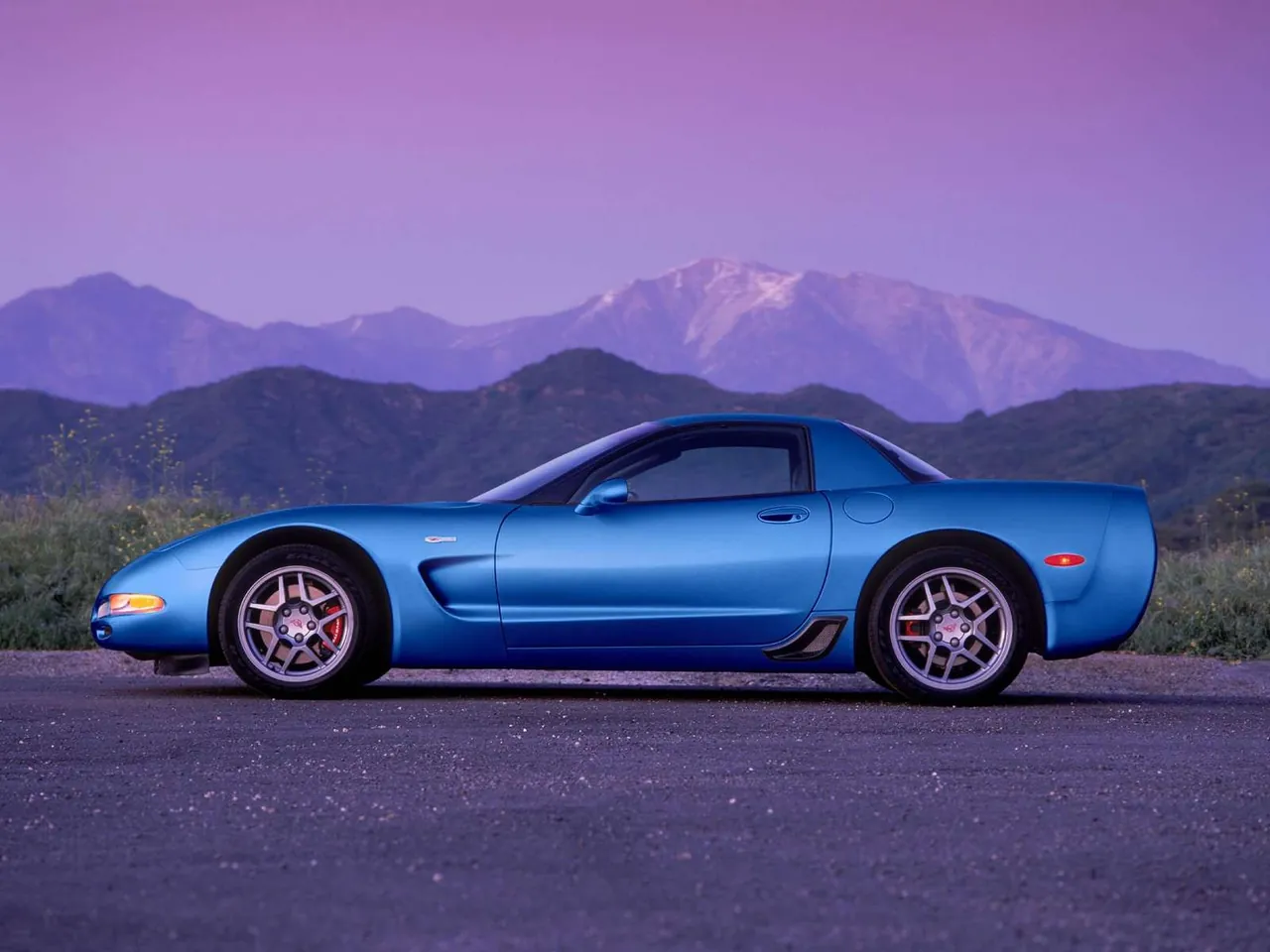 Chevrolet Corvette Z06 (2002) – boční profil