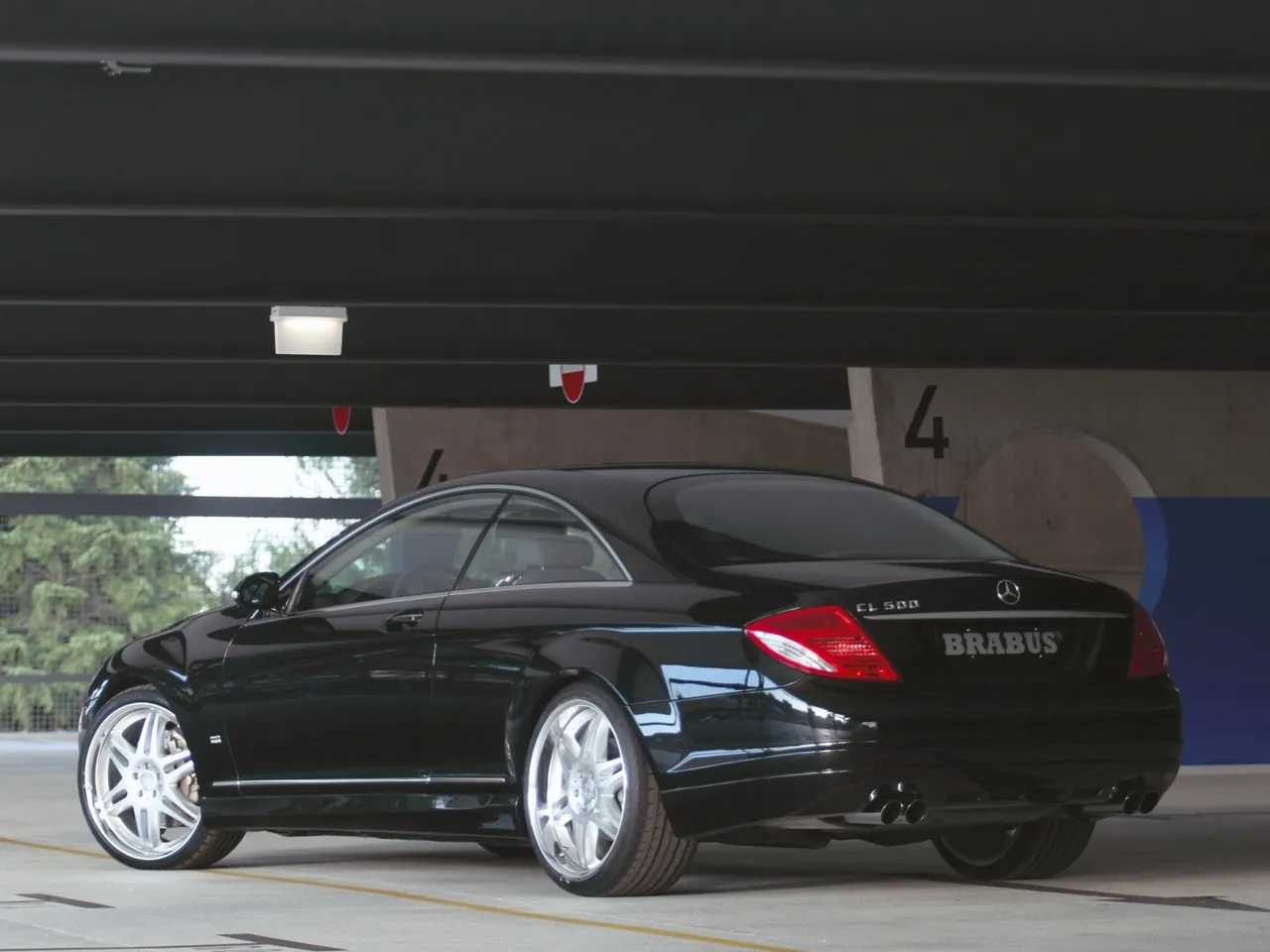 Brabus Mercedes-Benz CL Coupe (2007) – zadní tříčtvrteční pohled