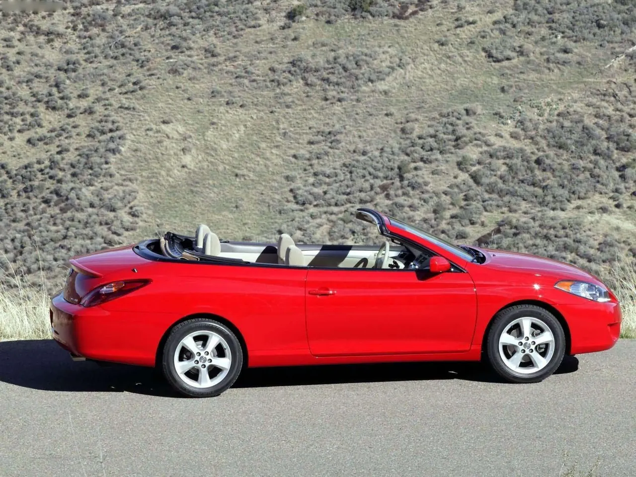 Toyota Camry Solara Convertible V6 SE (2004) - Side Profile