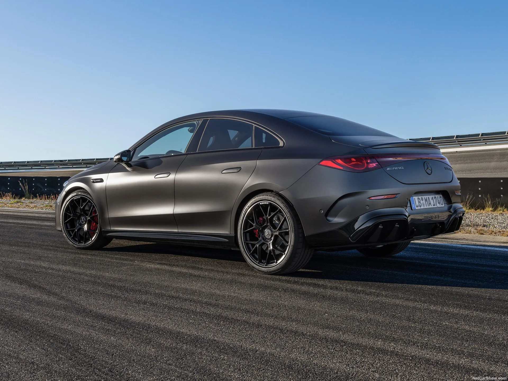 Mercedes-Benz CLA45 AMG 4Matic (2027) – zadní tříčtvrteční pohled