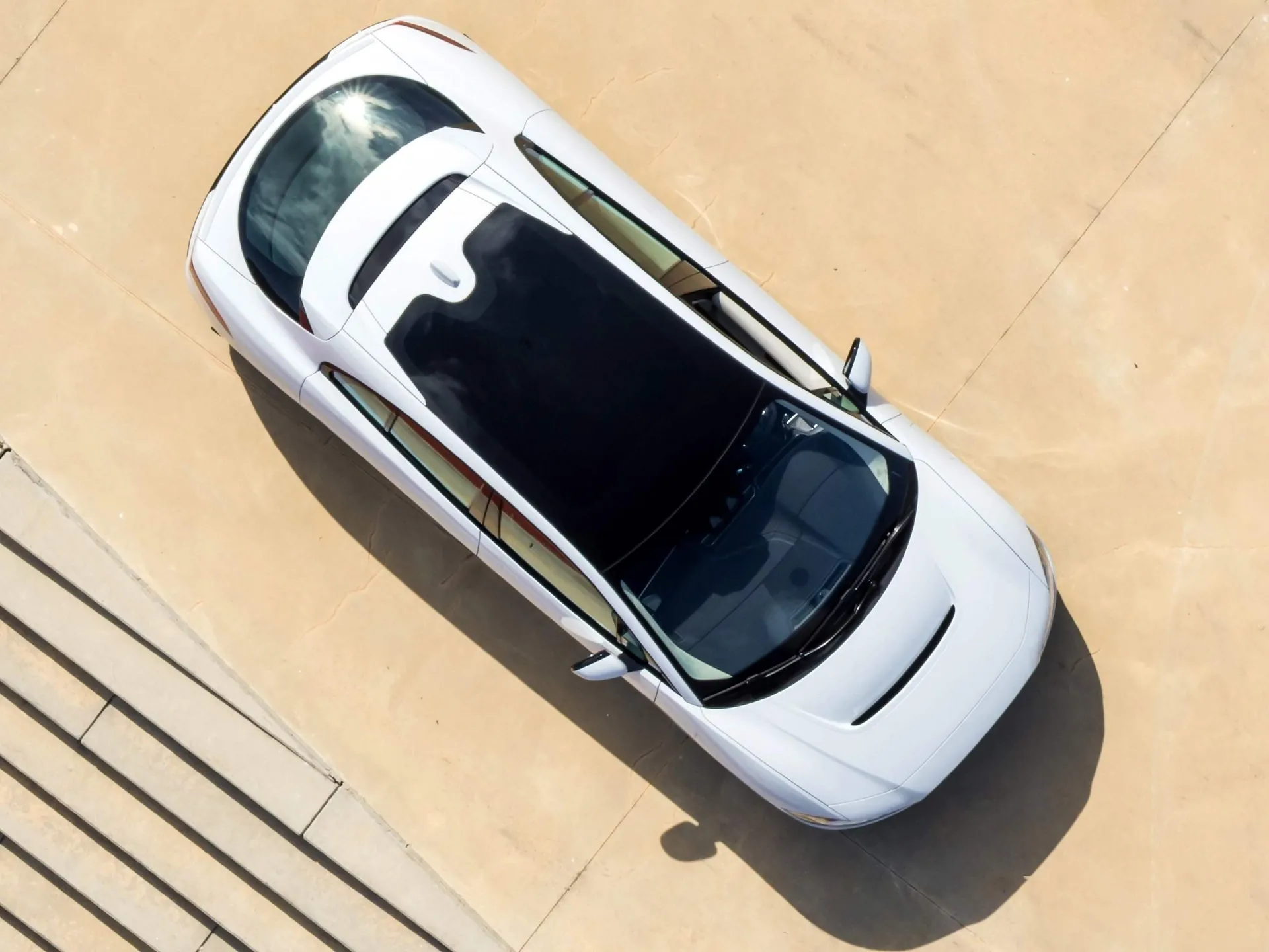 Jaguar I-Pace (2019) – pohled shora