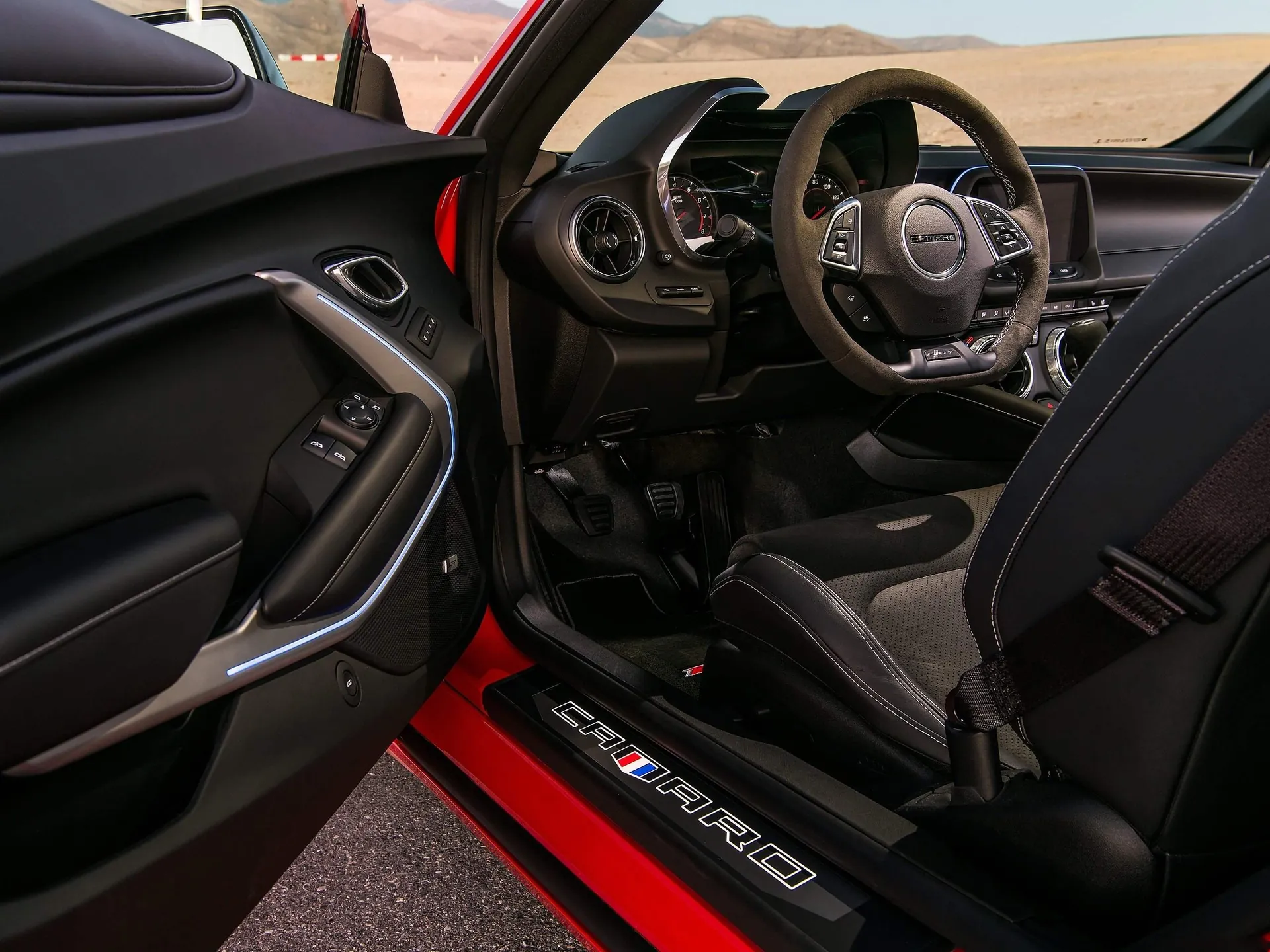 Chevrolet Camaro 1LE (2017) – interiér