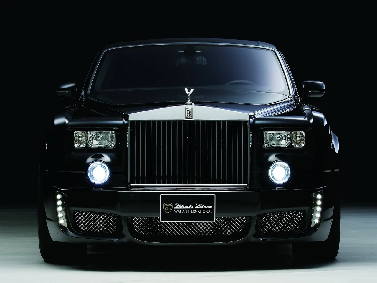 Wald Rolls-Royce Phantom Black Bison (2003) – zepředu
