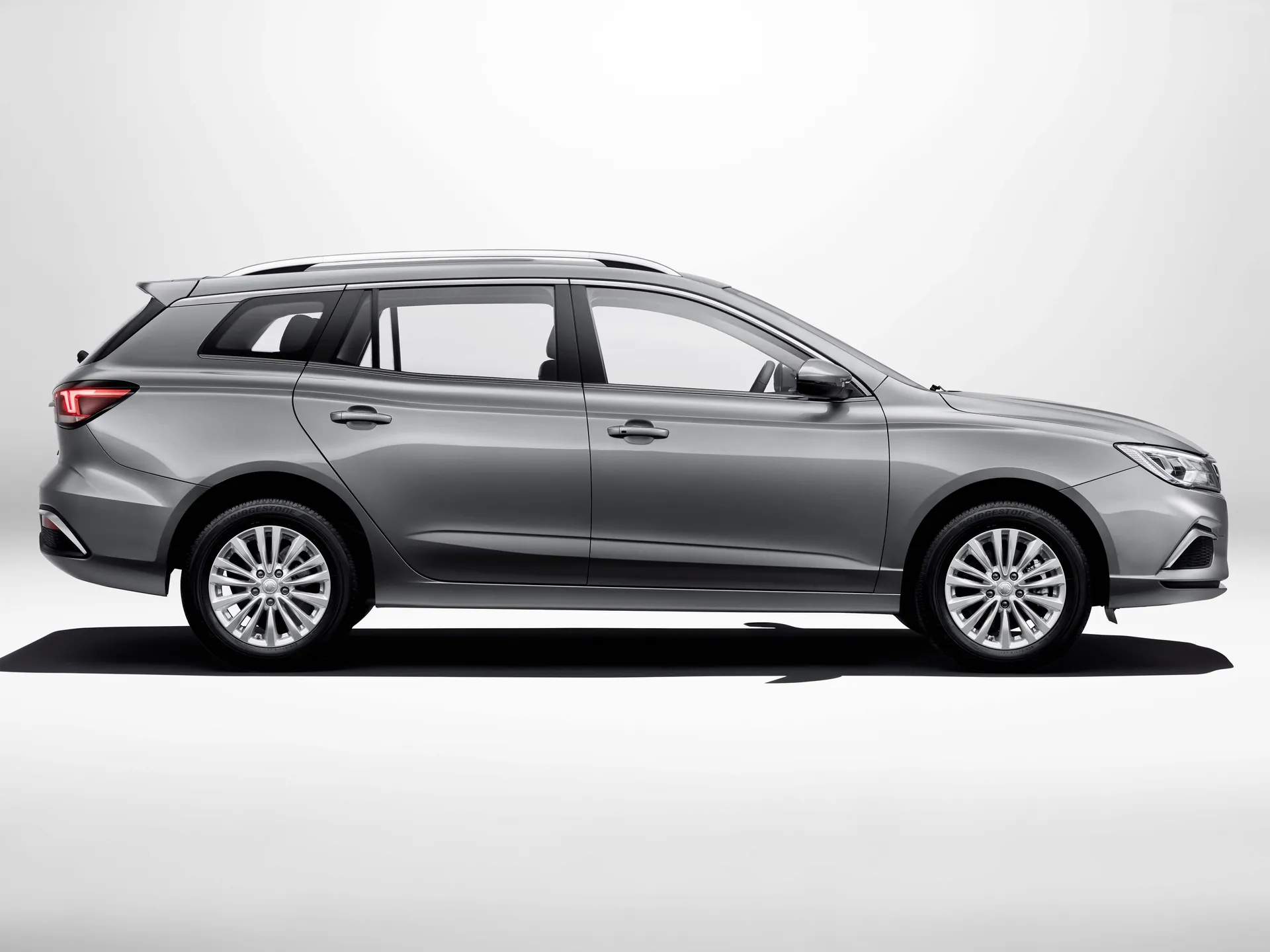 MG 5 SW EV (2021) – boční profil