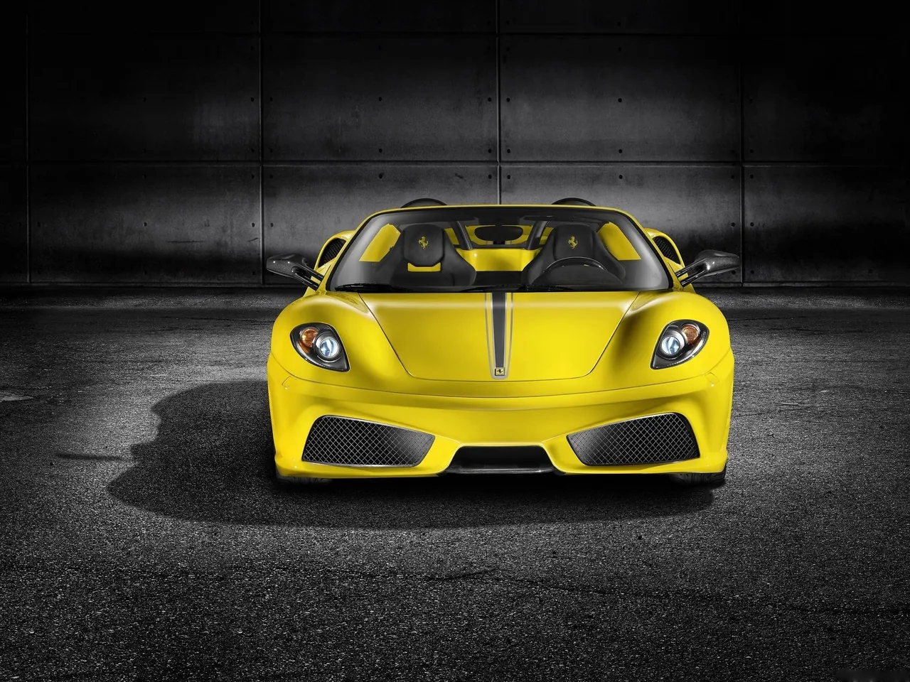 Ferrari Scuderia Spider 16M (2009) – zepředu