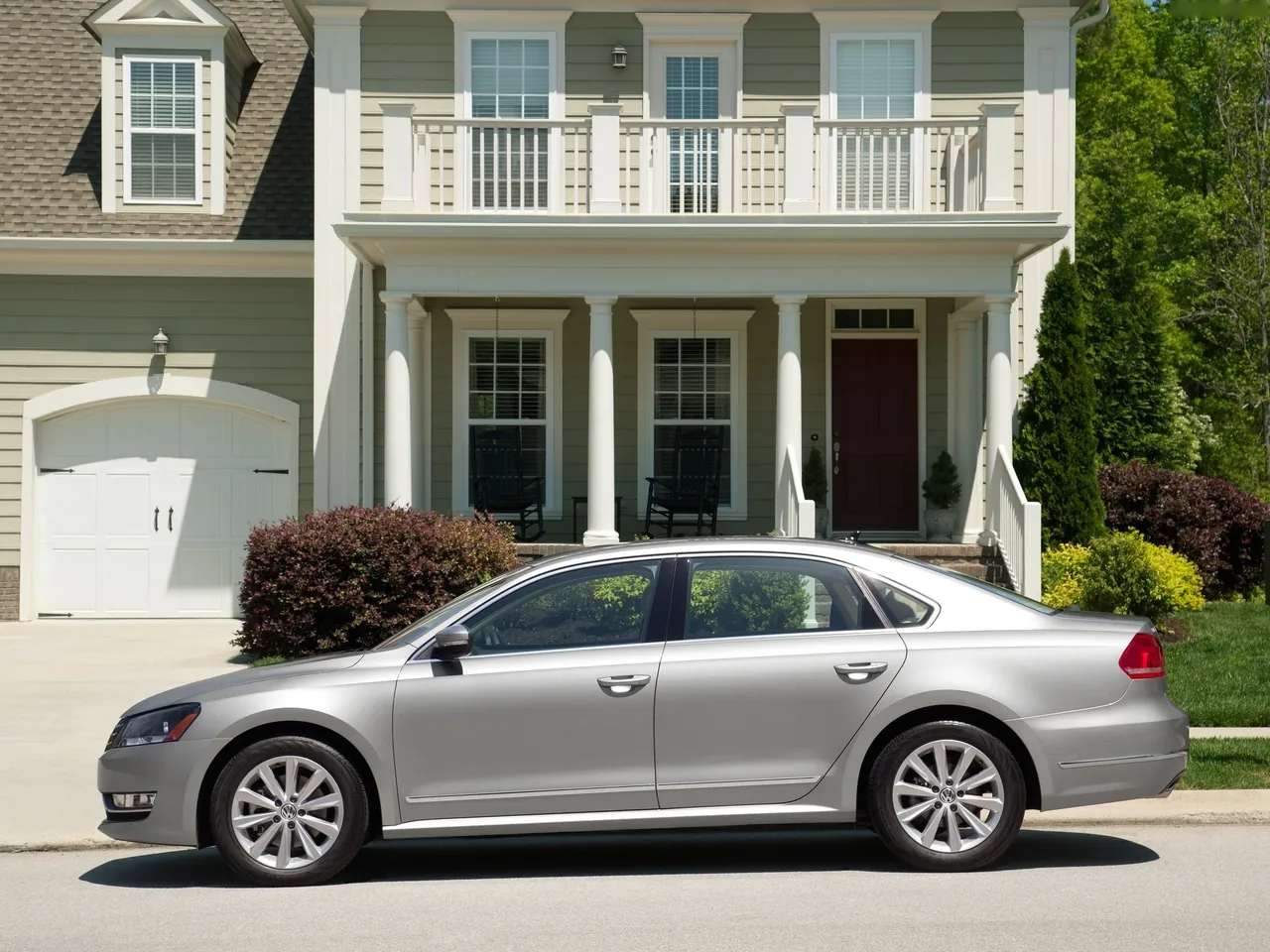 Volkswagen Passat [US] (2012) – boční profil
