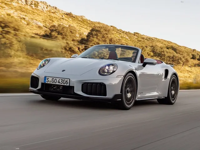 Porsche 911 Turbo S Cabriolet (2026)