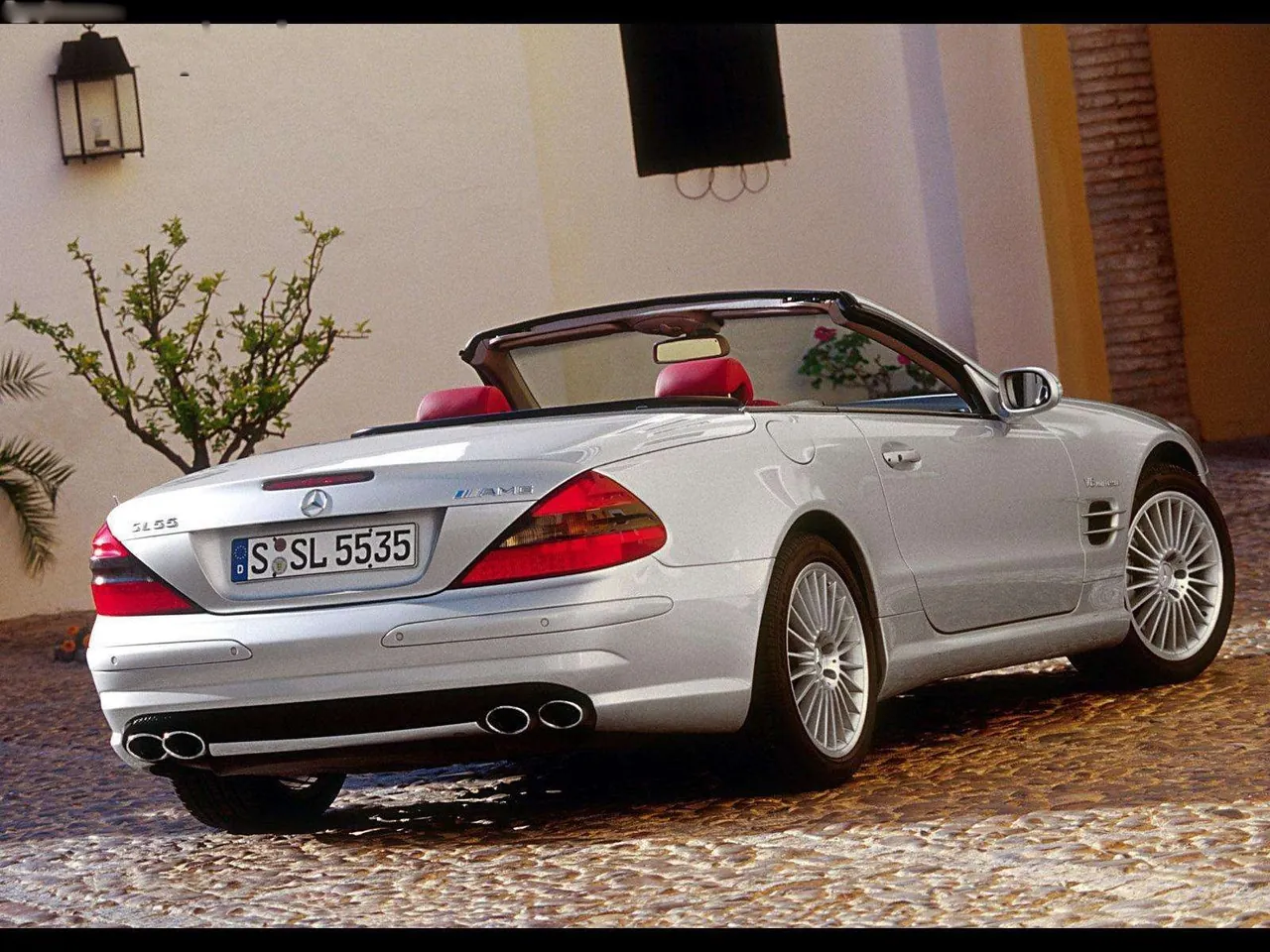 Mercedes-Benz SL55 AMG (2003) - Rear Three-Quarter