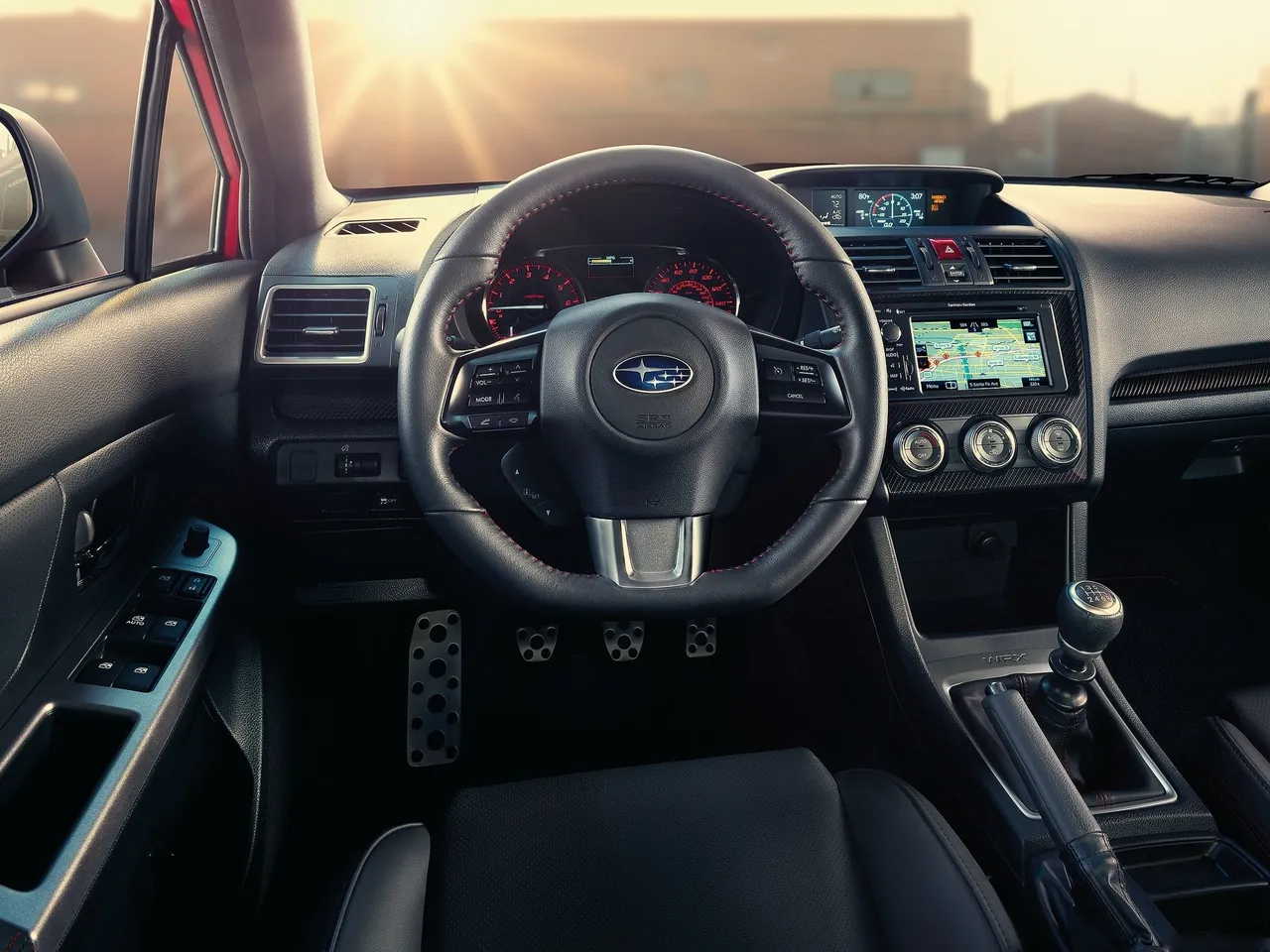 Subaru WRX (2015) – interiér