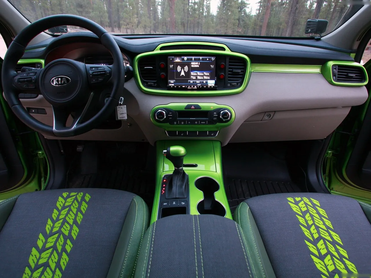 Kia Sorento Pacwest Adventure Concept (2015) - Interior