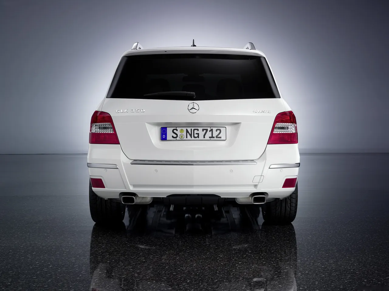 Mercedes-Benz GLK 350 4MATIC (2010) - Rear