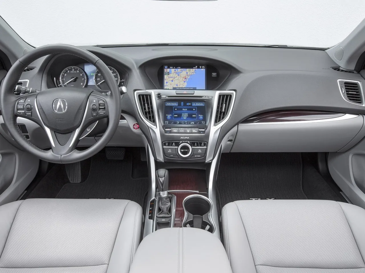 Acura TLX (2015) – interiér