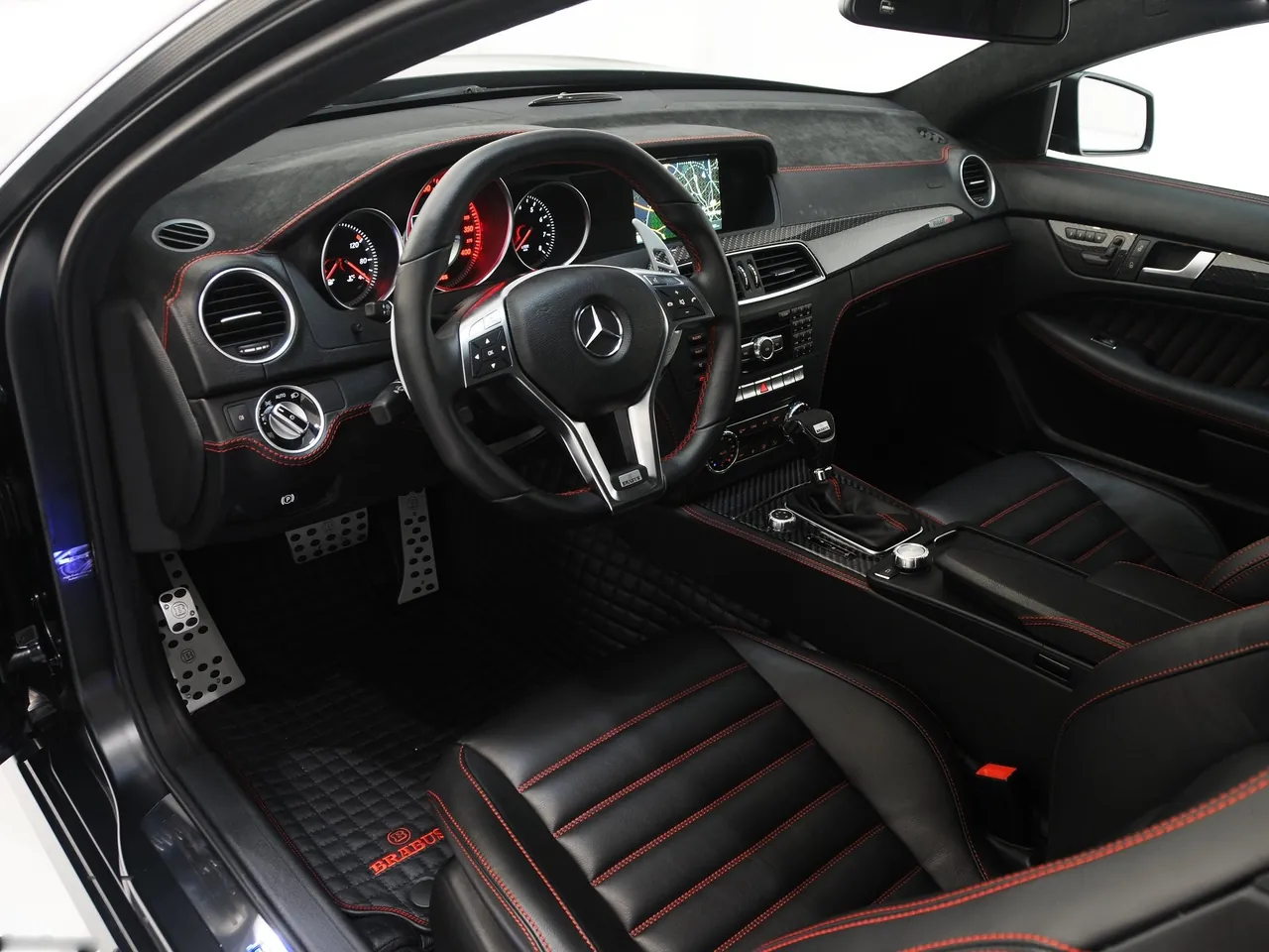 Brabus Bullit Coupe 800 (2012) – interiér