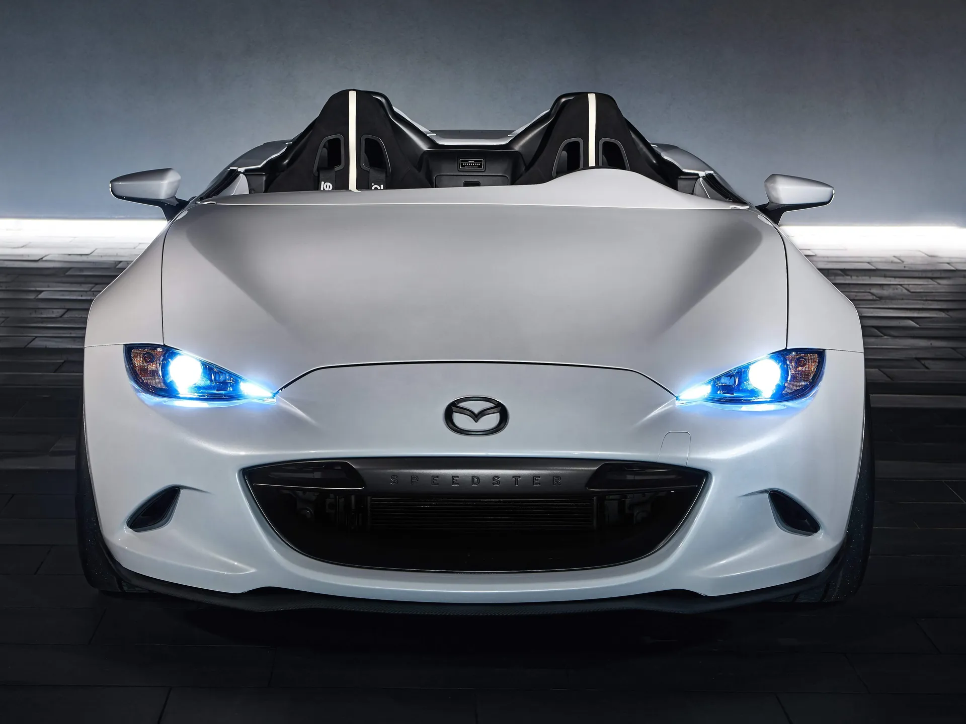 Mazda MX-5 Speedster Evolution Concept (2016) – zepředu