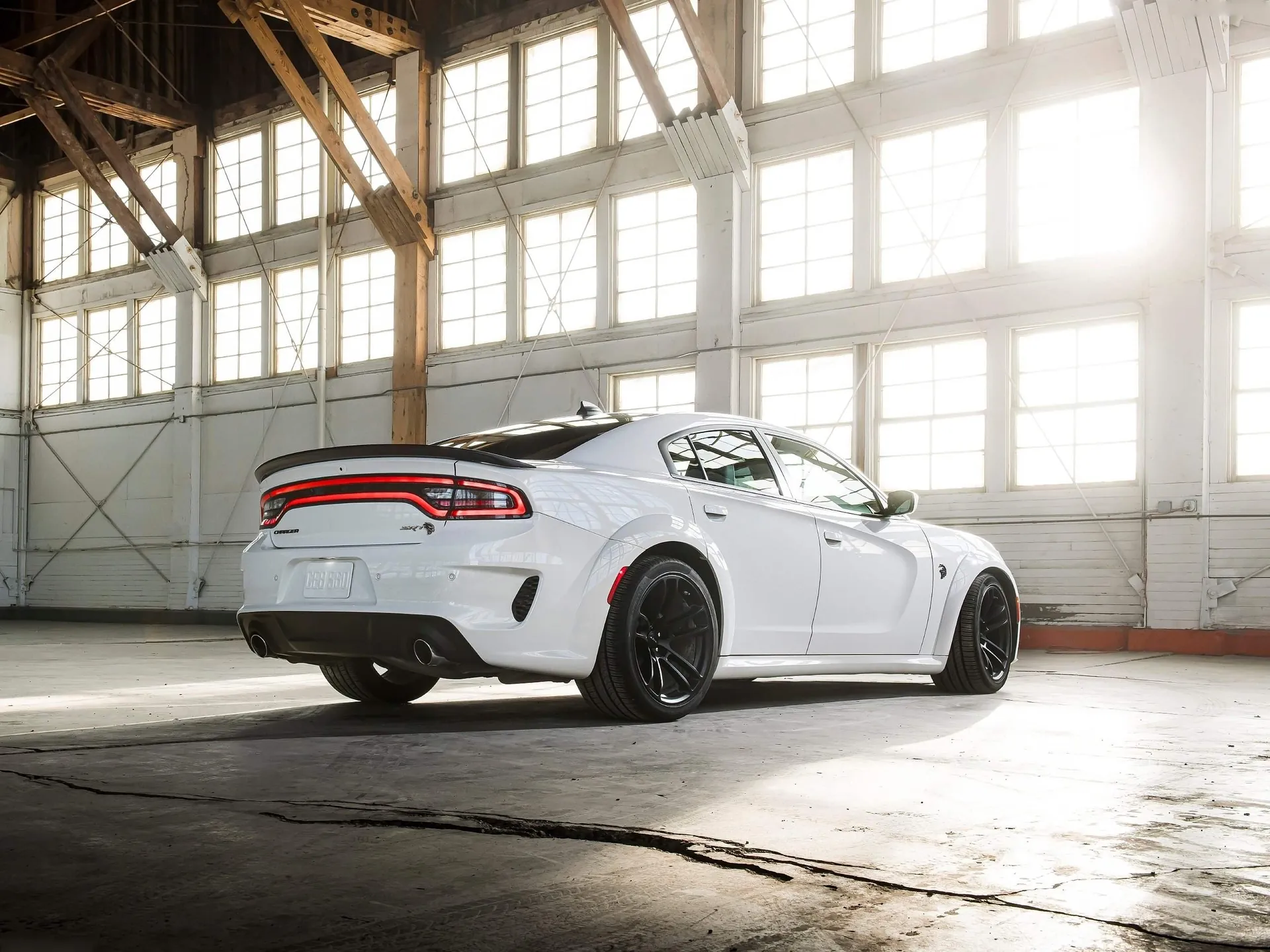 Dodge Charger SRT Hellcat Redeye (2021) – zadní tříčtvrteční pohled