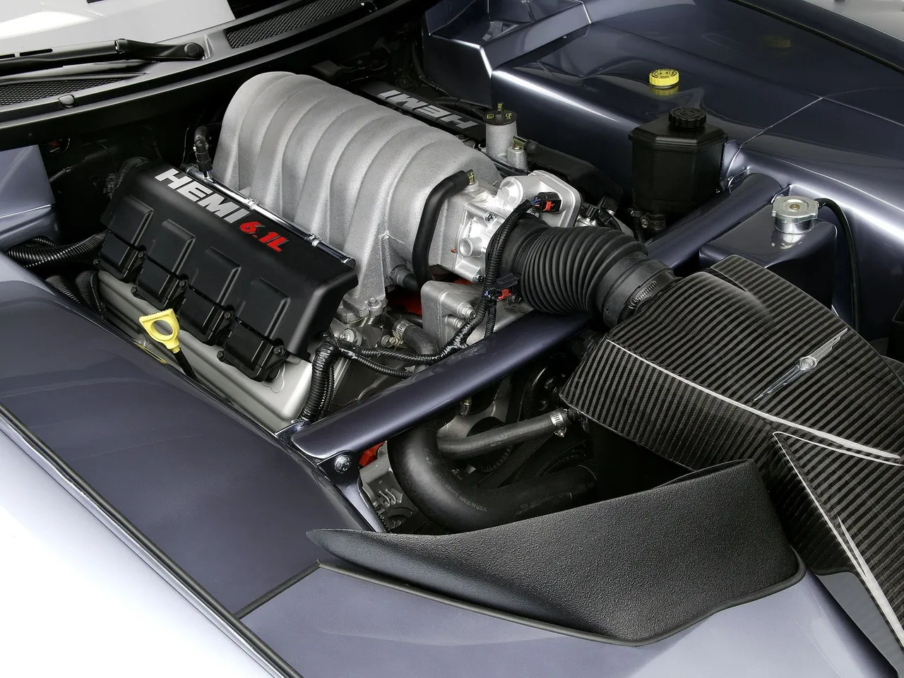 Chrysler Firepower Concept (2005) – motorový prostor
