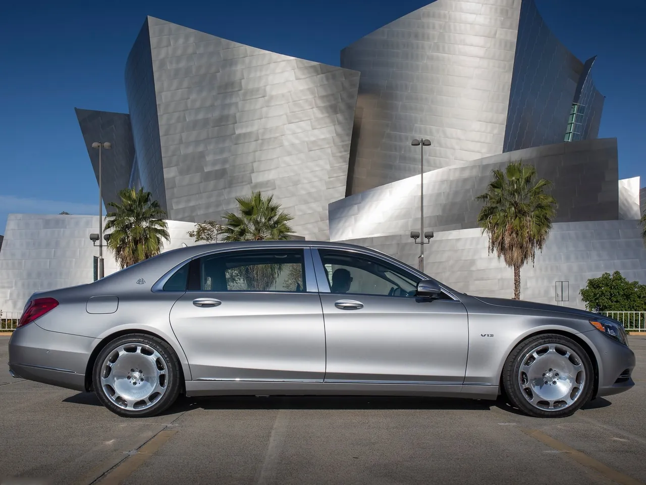 Mercedes-Benz S-Class Maybach (2016) - Side Profile