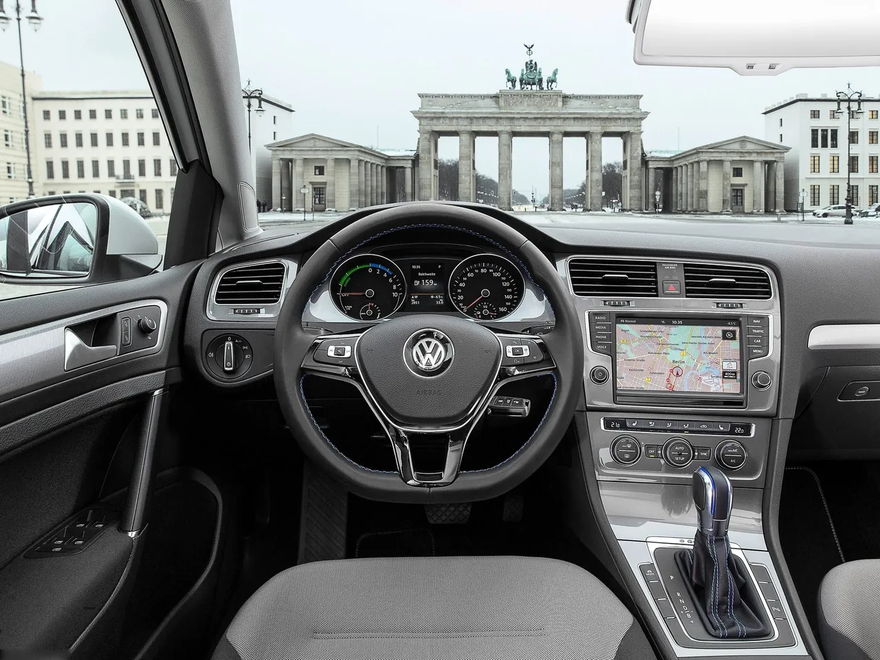 Volkswagen e-Golf (2015) – interiér