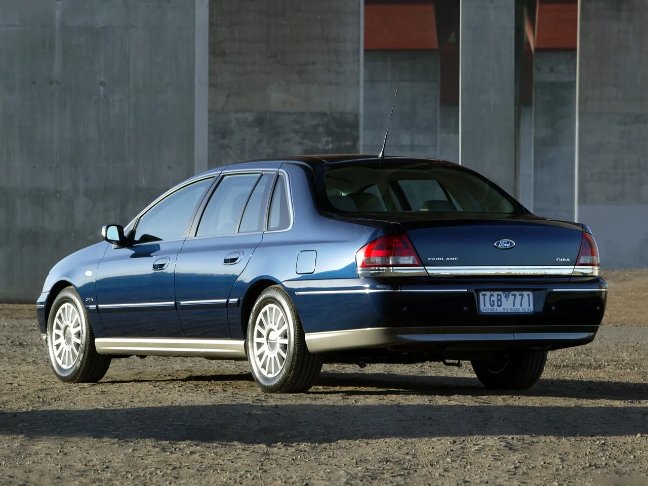 Ford BA Fairlane Ghia MkII (2005) – zadní tříčtvrteční pohled