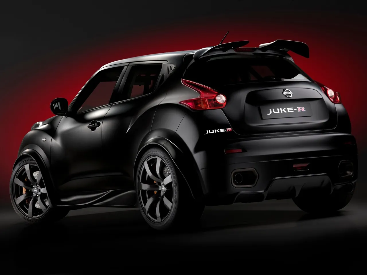 Nissan Juke-R Concept (2011) – zadní tříčtvrteční pohled