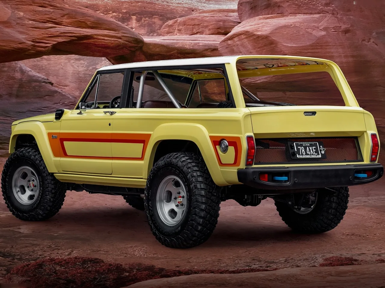 Jeep Cherokee 1978 4xe Concept (2023) – zadní tříčtvrteční pohled