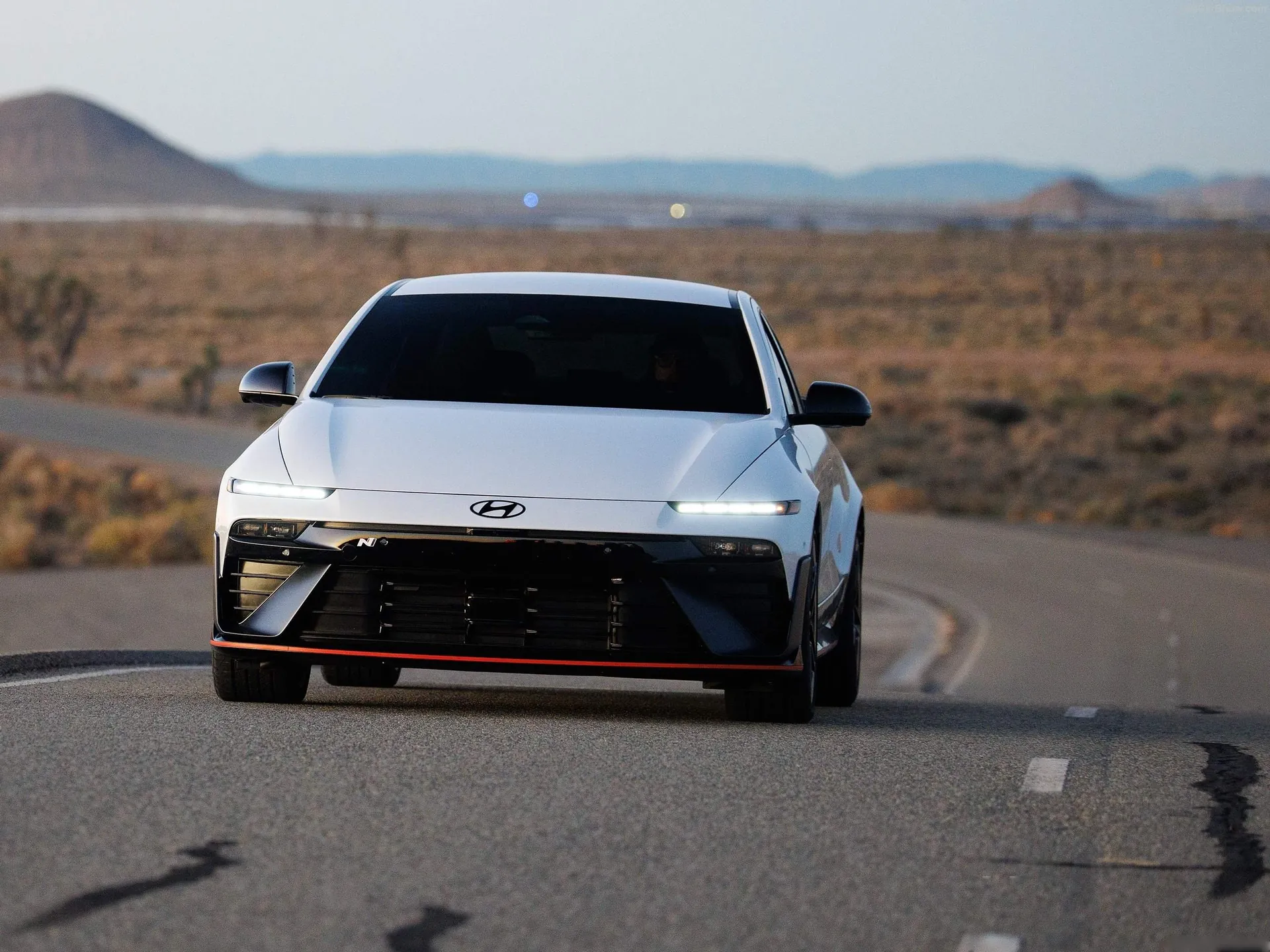 Hyundai Ioniq 6 N (2026) – zepředu