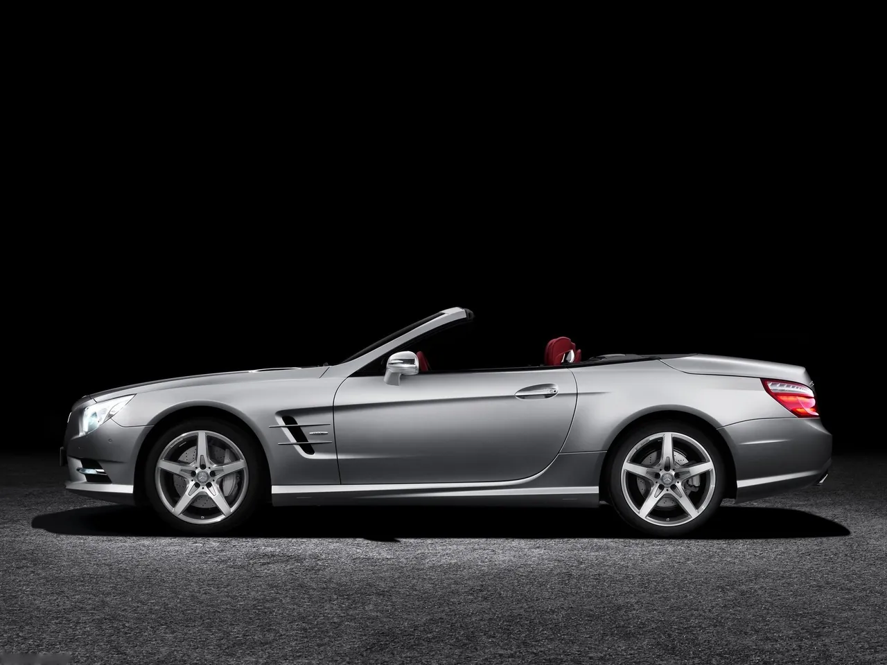 Mercedes-Benz SL-Class (2013) – boční profil