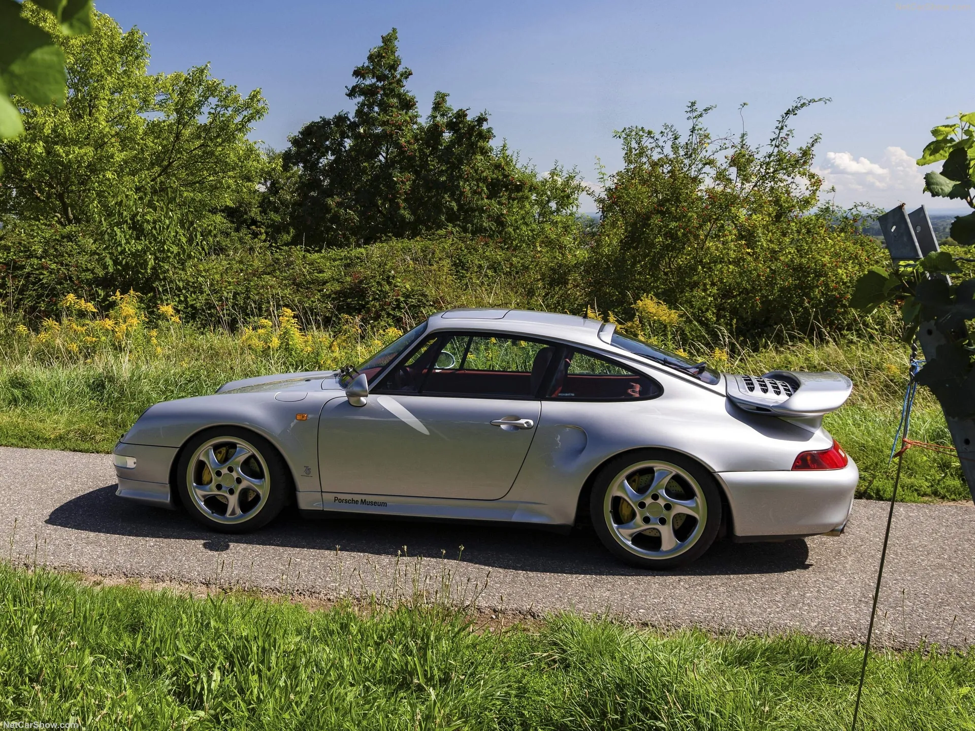 Porsche 911 Turbo S (1998) - Side Profile