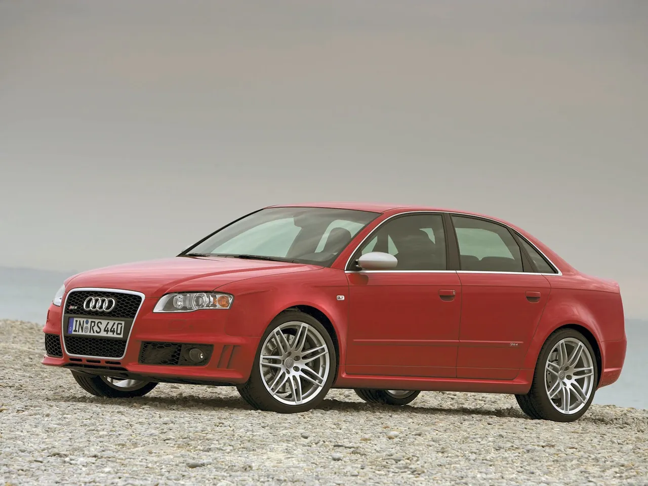 Audi RS4 (2006)