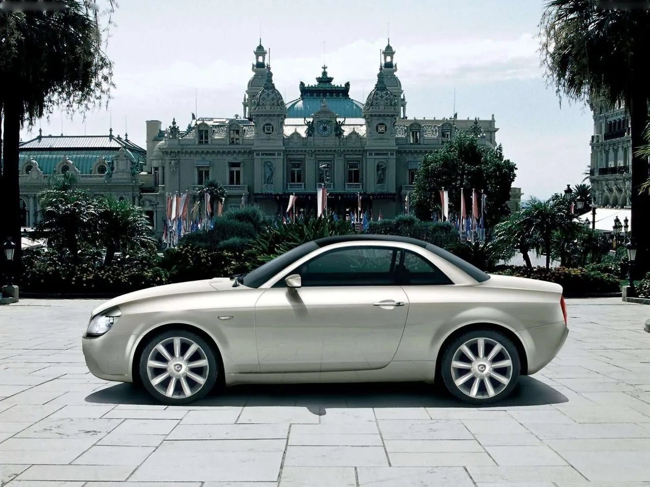Lancia Fulvia (2003) – boční profil