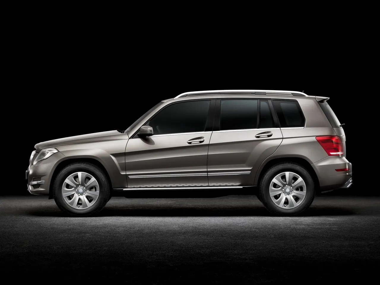 Mercedes-Benz GLK-Class (2013) - Side Profile
