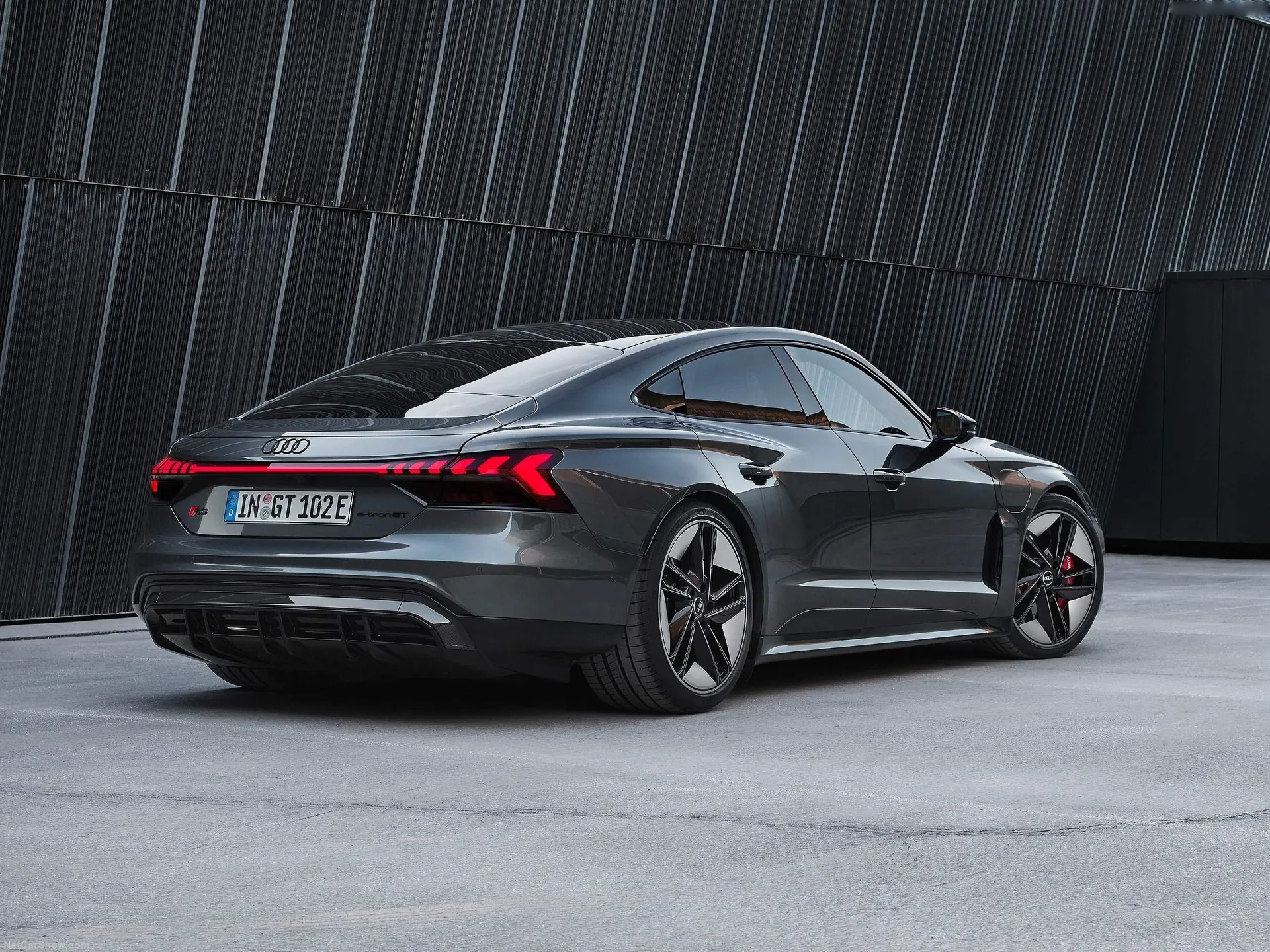 Audi RS e-tron GT (2022) – zadní tříčtvrteční pohled