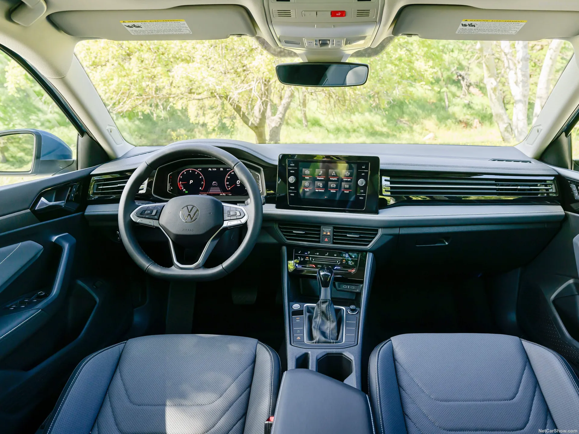 Volkswagen Jetta (2025) – interiér
