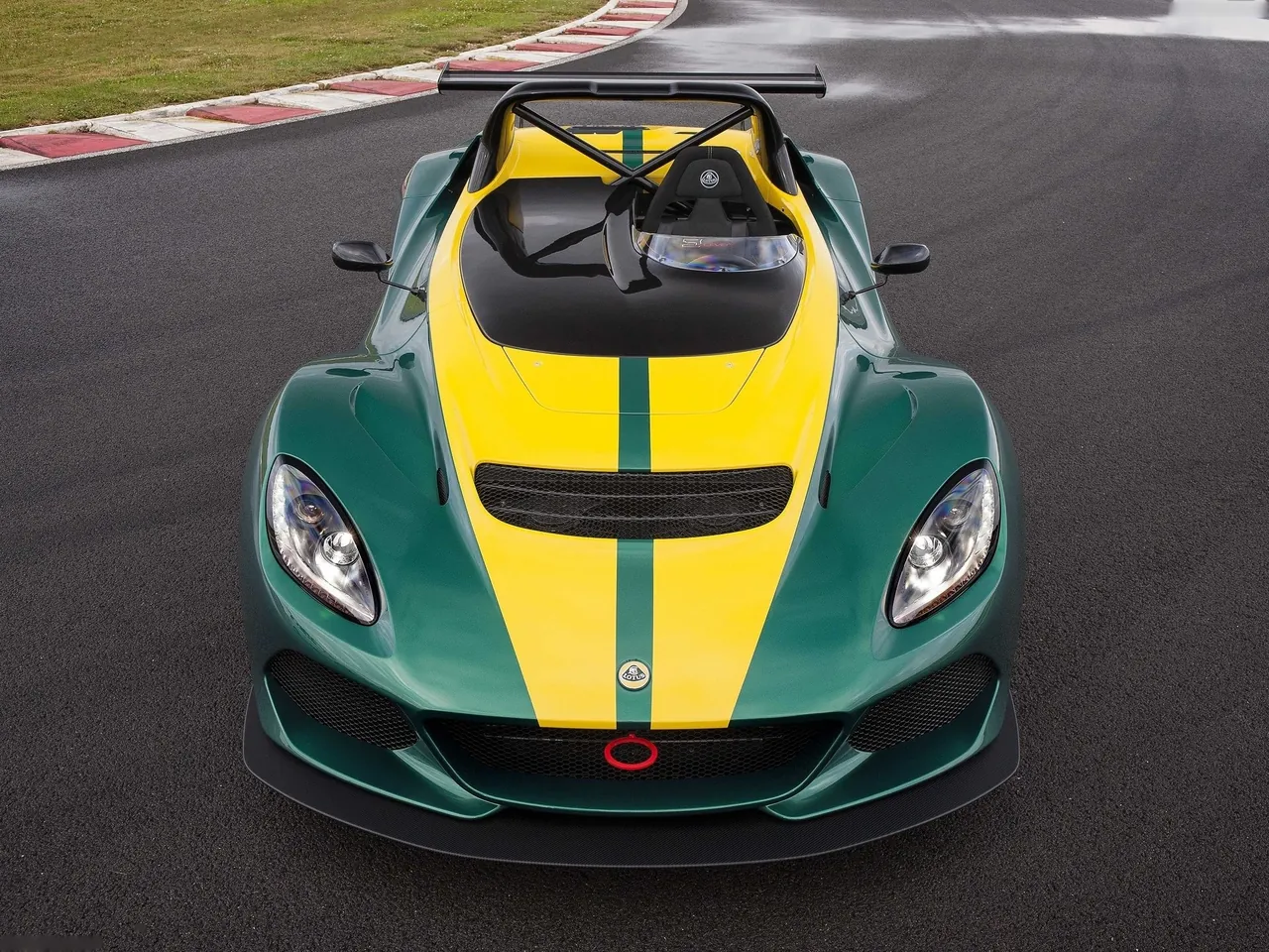 Lotus 3-Eleven (2016) – zepředu