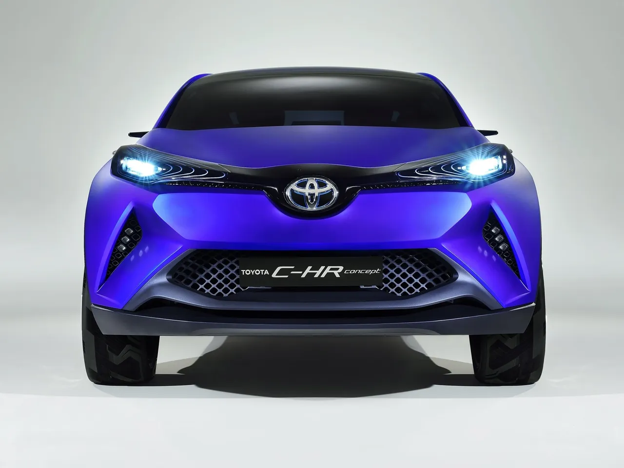 Toyota C-HR Concept (2014) - Front