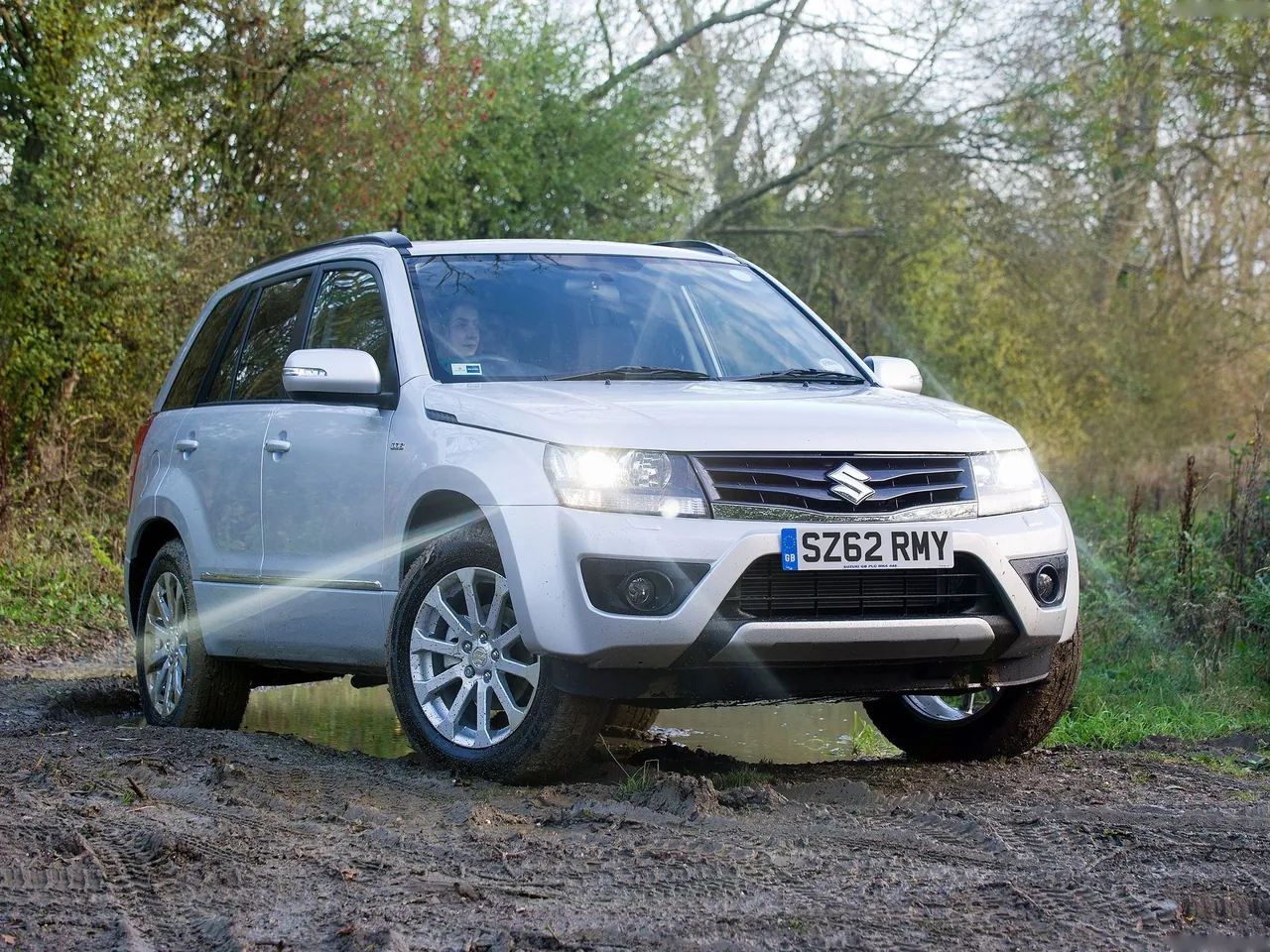 Suzuki Grand Vitara (2013)