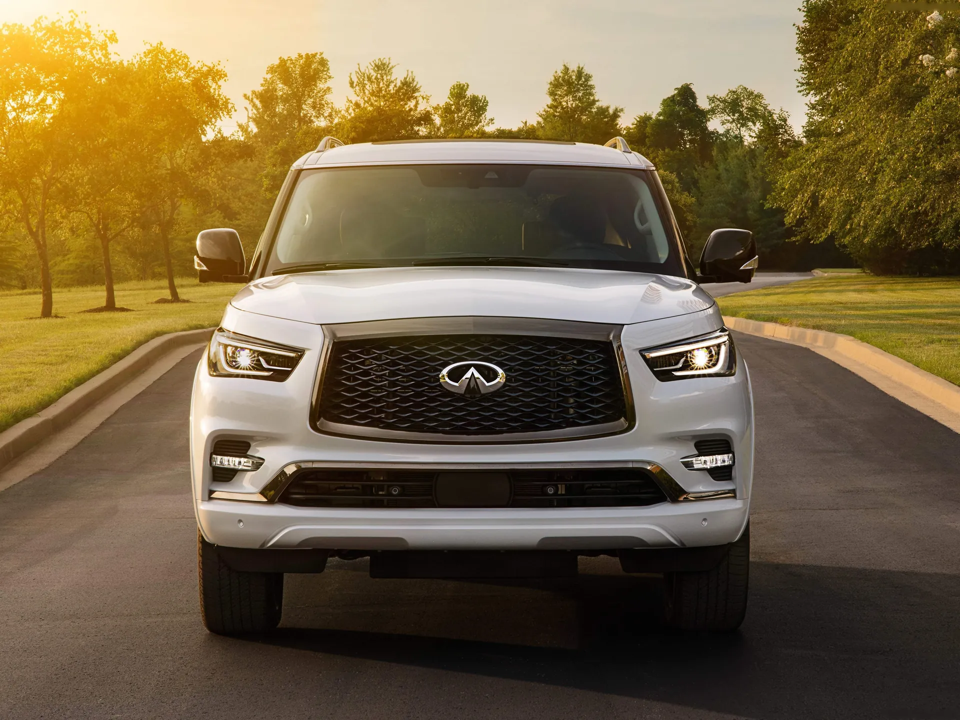 Infiniti QX80 (2021) – zepředu