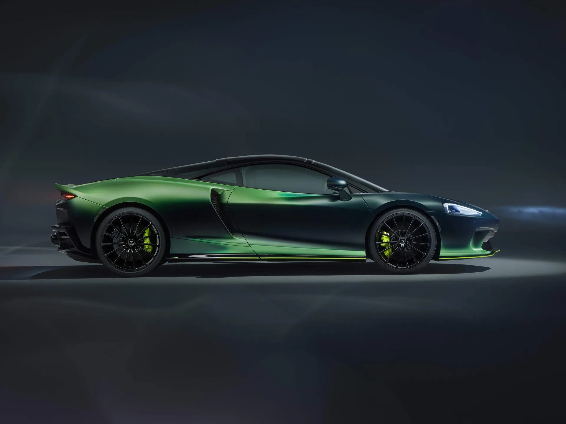 McLaren GT Verdant by MSO (2020) – boční profil