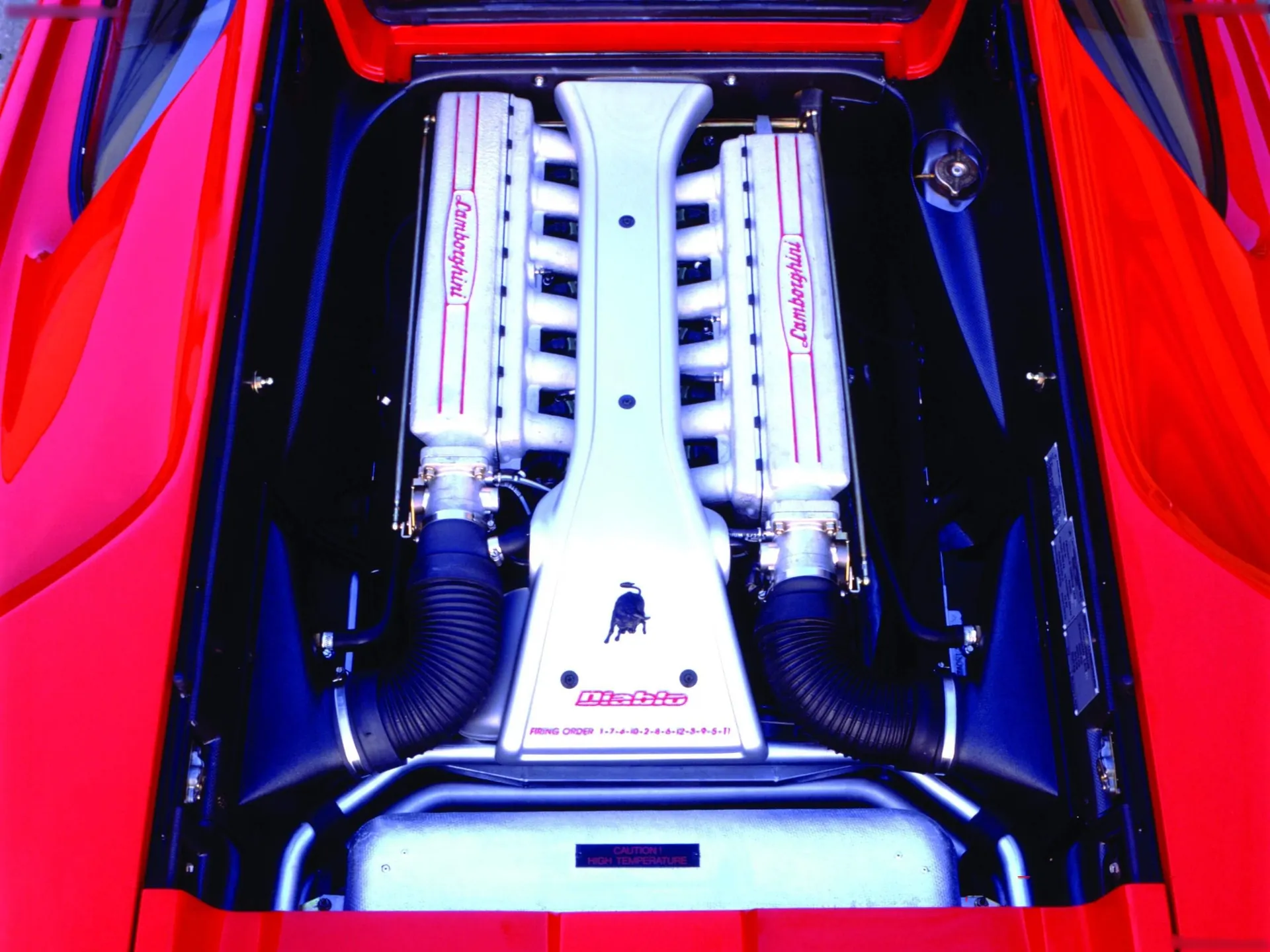 Lamborghini Diablo VT (1993) – motor