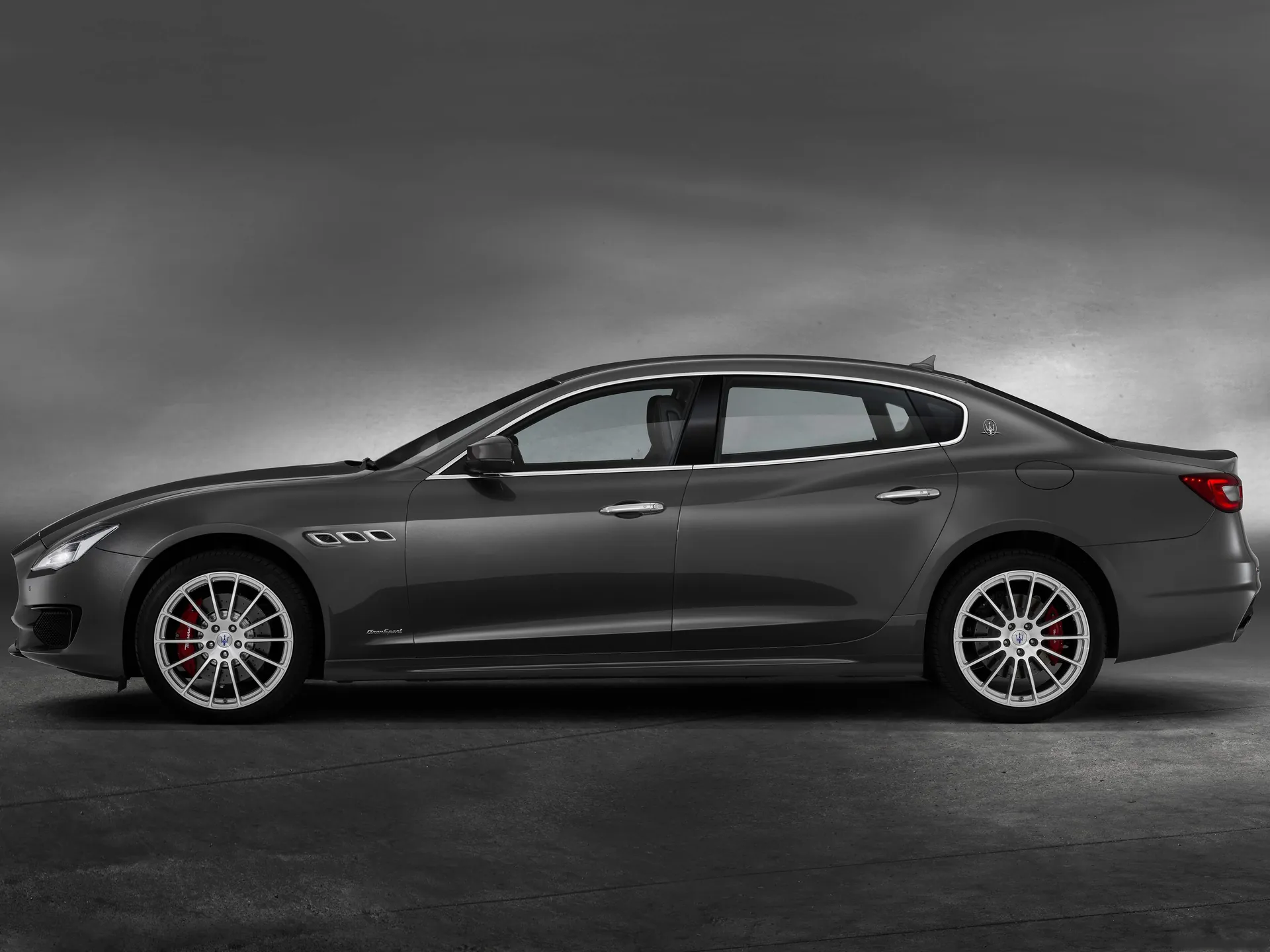 Maserati Quattroporte (2019) – boční profil