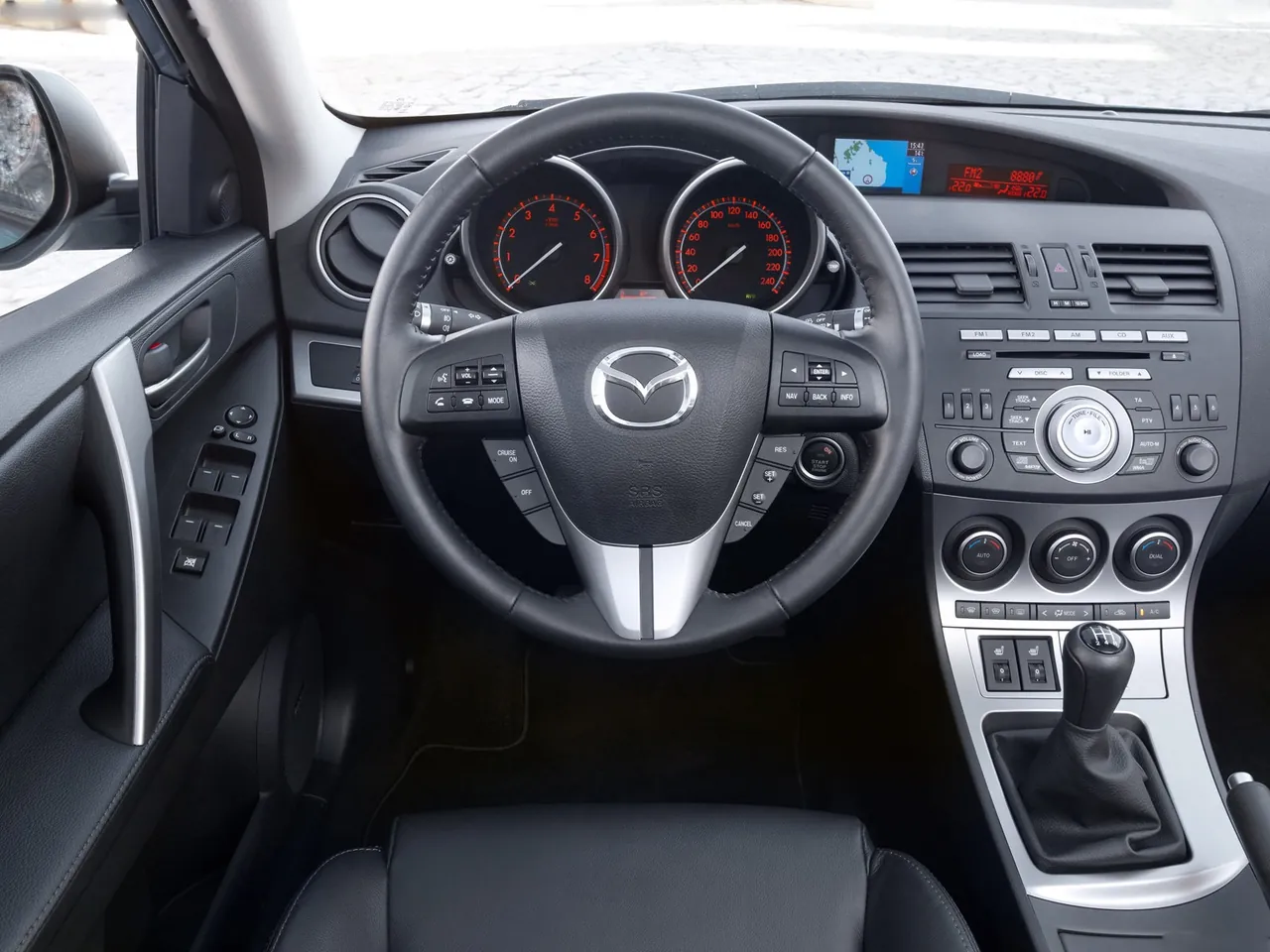 Mazda 3 Sedan (2010) – interiér
