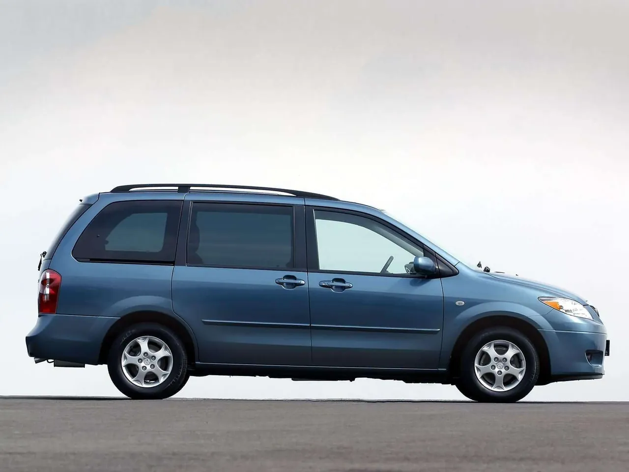 Mazda MPV [EU] (2004) – boční profil