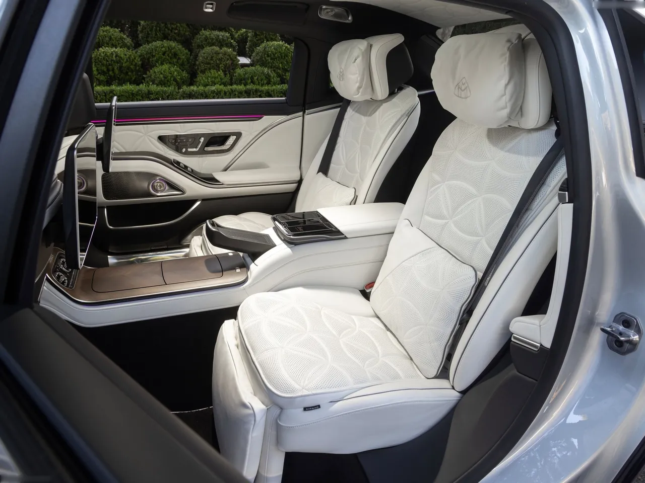 Mercedes-Benz S680 Maybach [US] (2027)