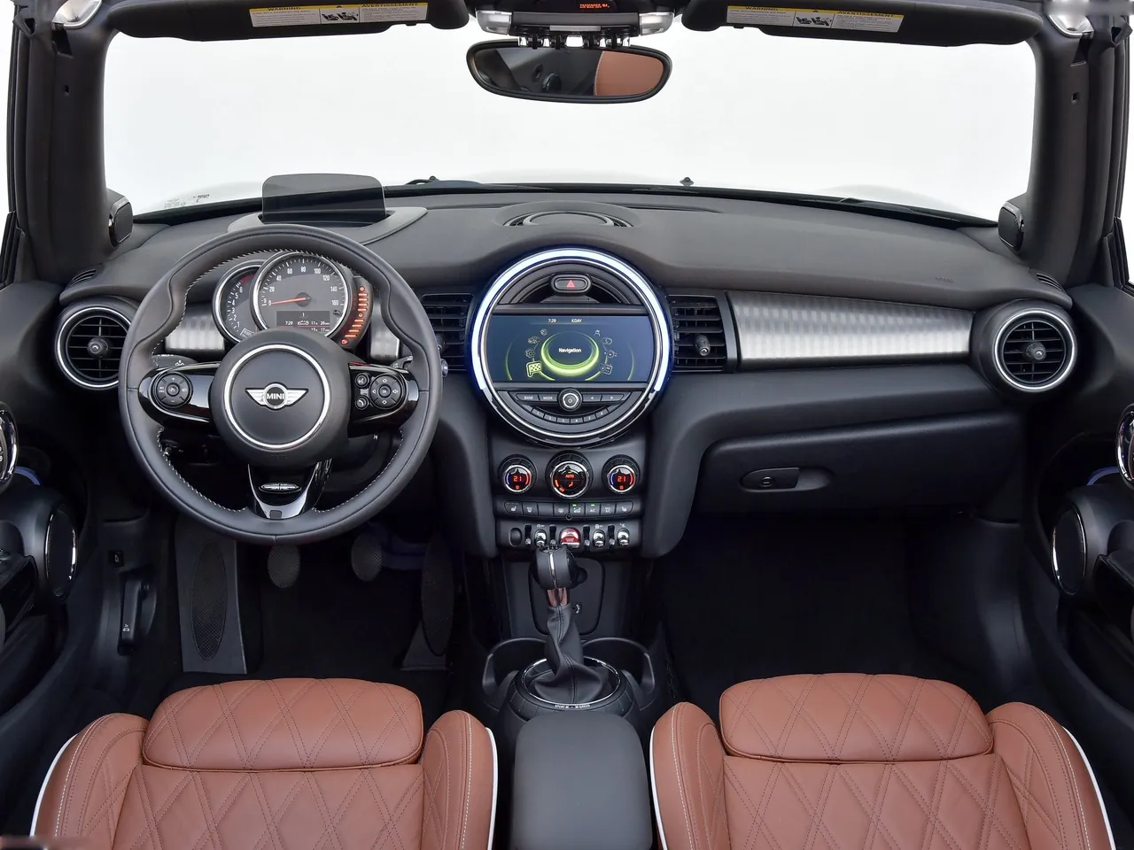 Mini Cooper S Convertible (2016) – interiér