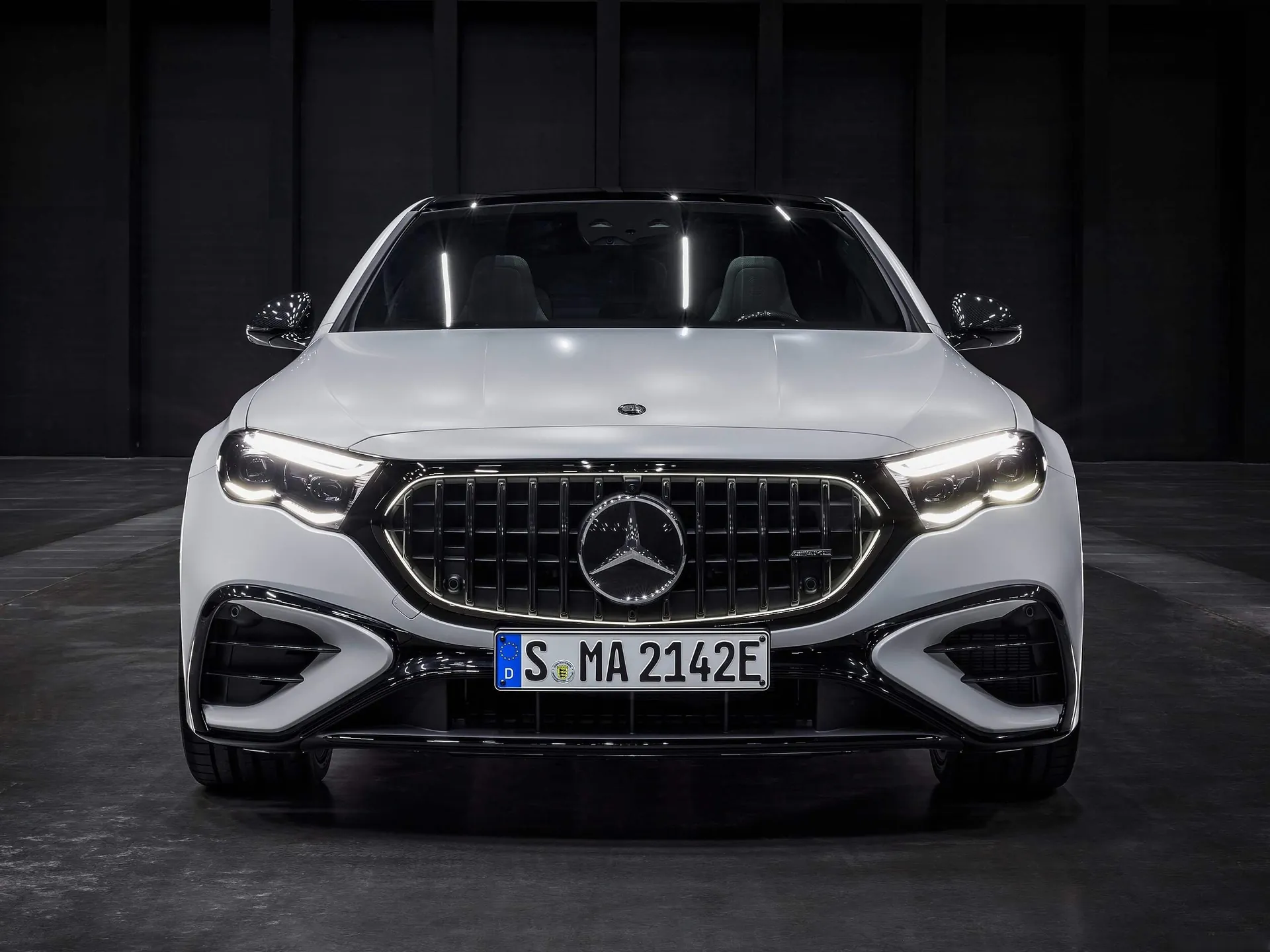 Mercedes-Benz E53 AMG Hybrid (2025) – zepředu